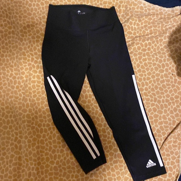 Adidas leggings capri length, black , size XS. - Picture 1 of 8